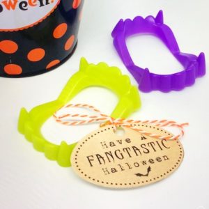 Halloween Favor Tags | Have a FANGtastic Halloween